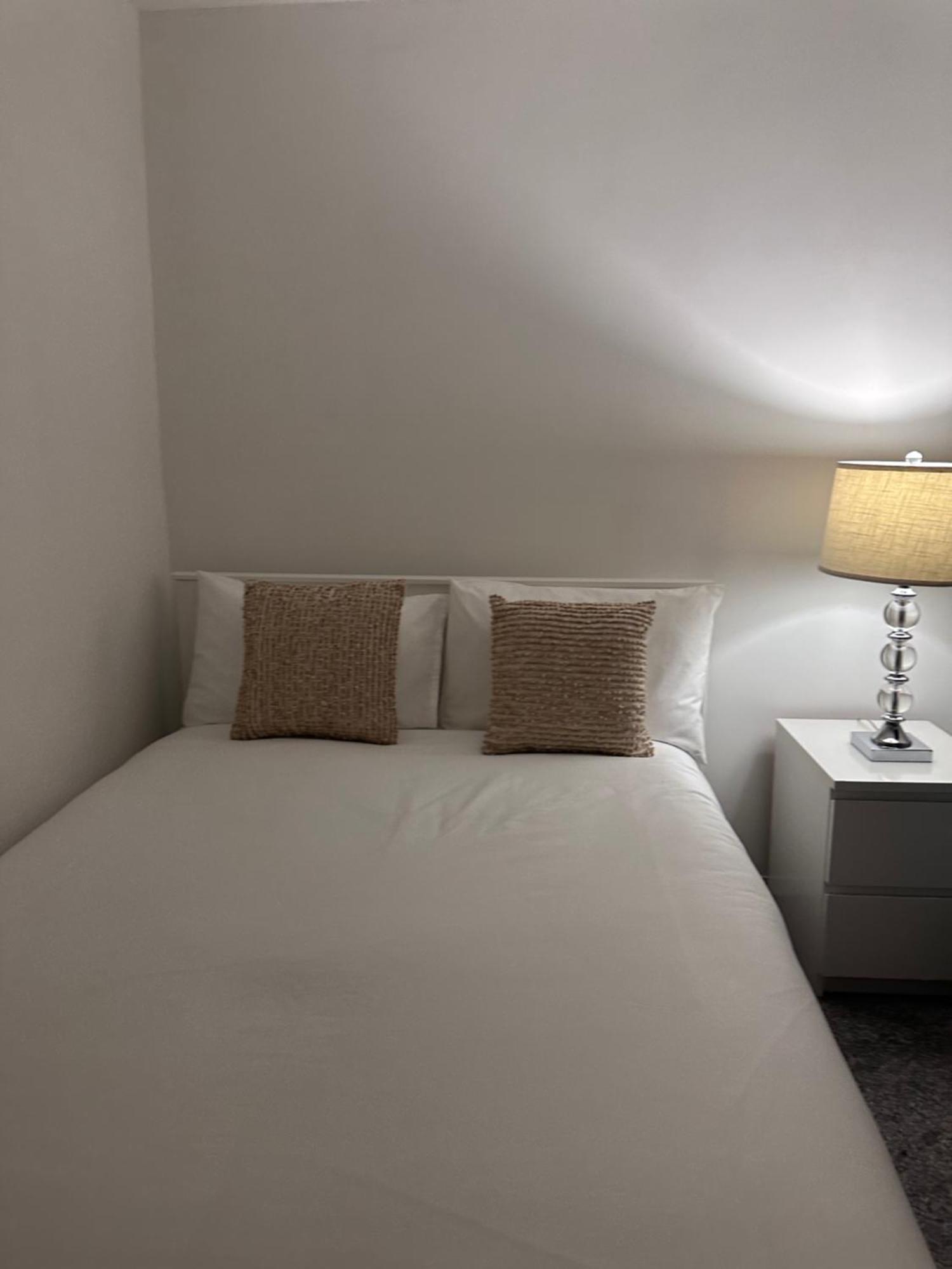 Ocean Village Marina 2 Bedroom With Balcony! Apartment Southampton