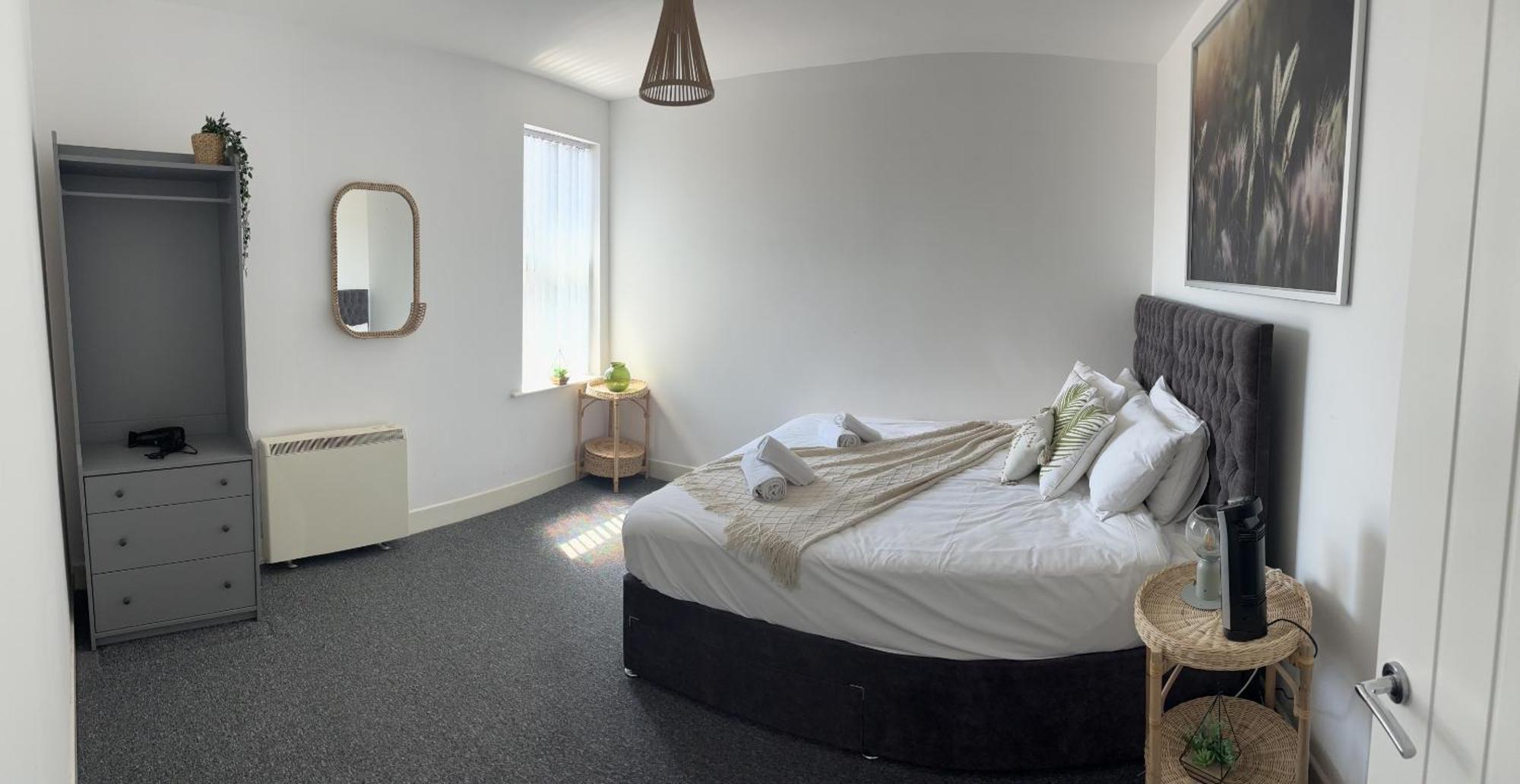 Apartment Cosmopolitan - Large 2 Bedroom *