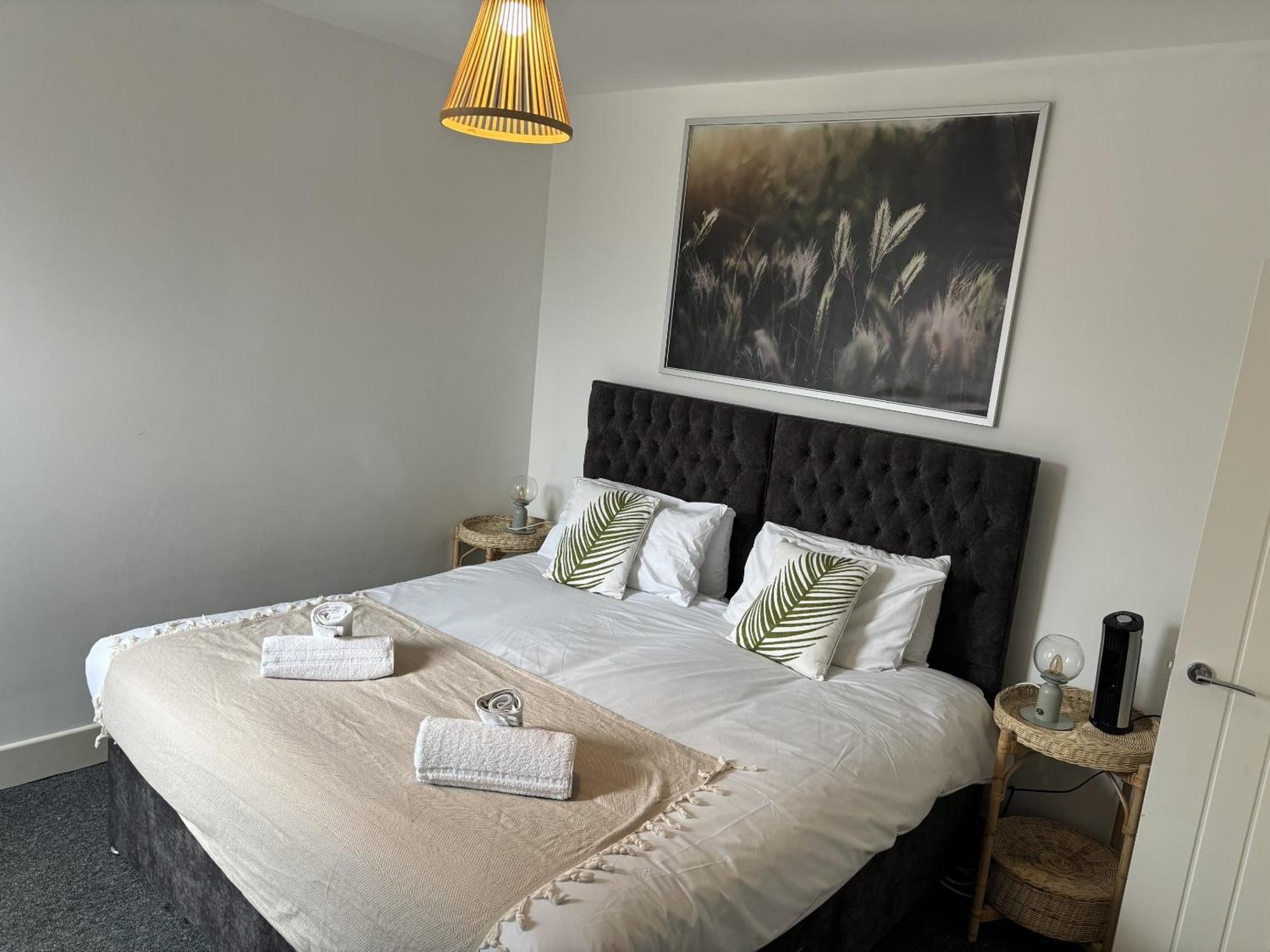 Cosmopolitan - Large 2 Bedroom