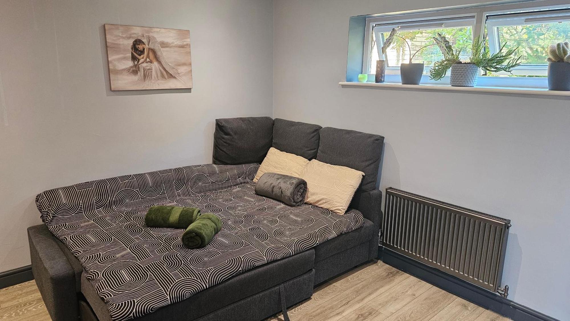 Cozy Retreat Apartment