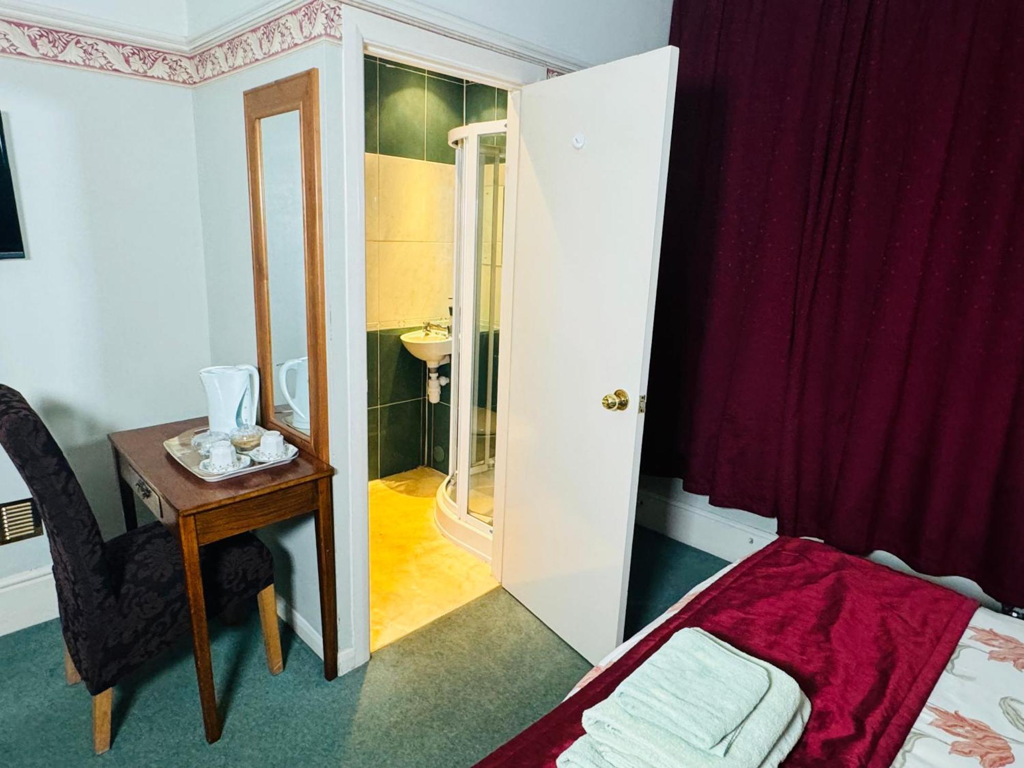Hospedagem domiciliar The Bliss 7 Stay, Self Check-in With Smart Lock, Non Smoking In And Out *