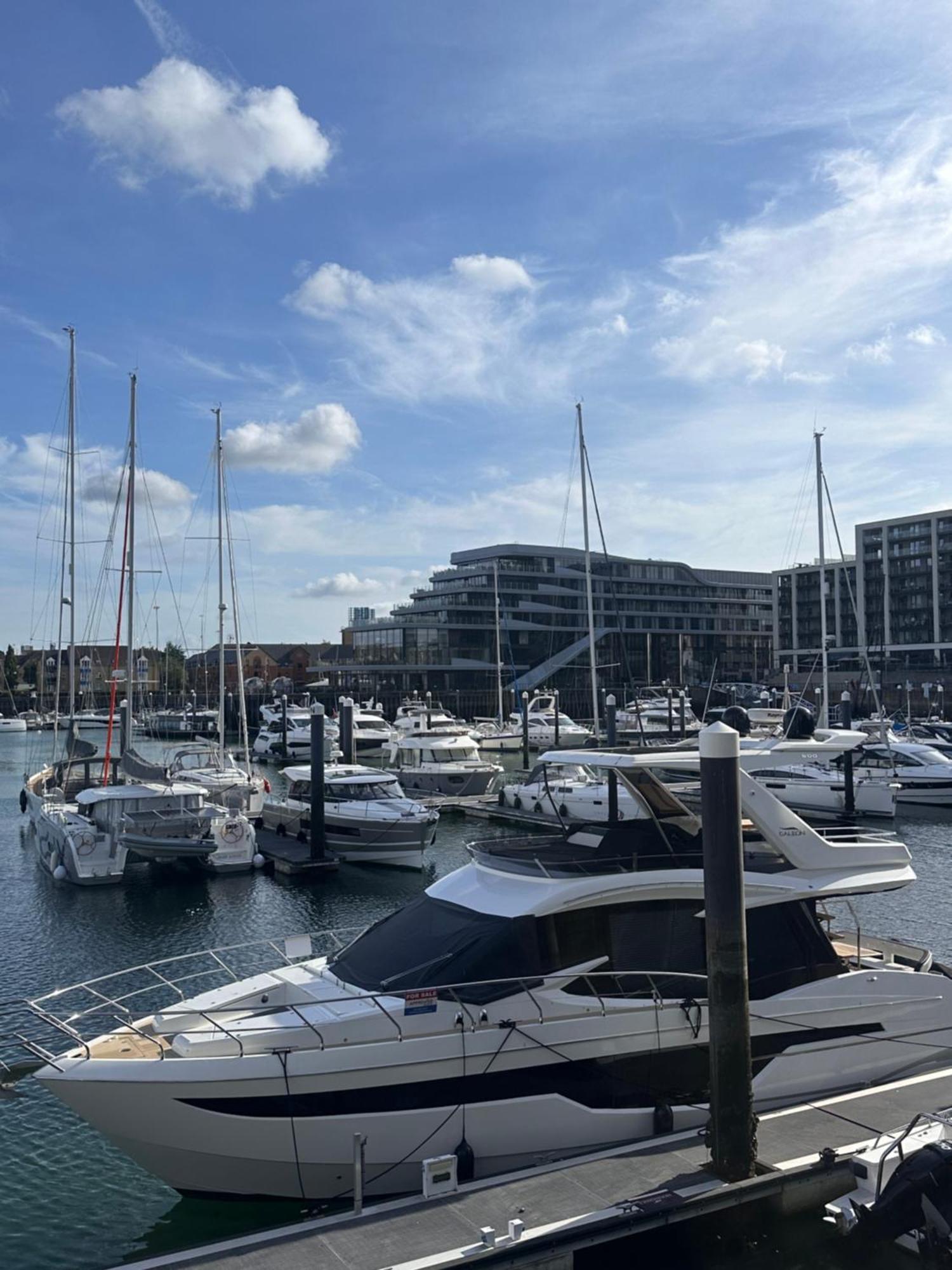 Ocean Village Marina 2 Bedroom With Balcony! *