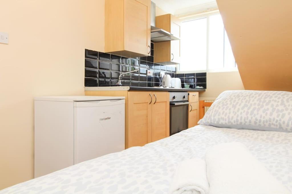 Polygon Centre Cosy Studio Apartamento