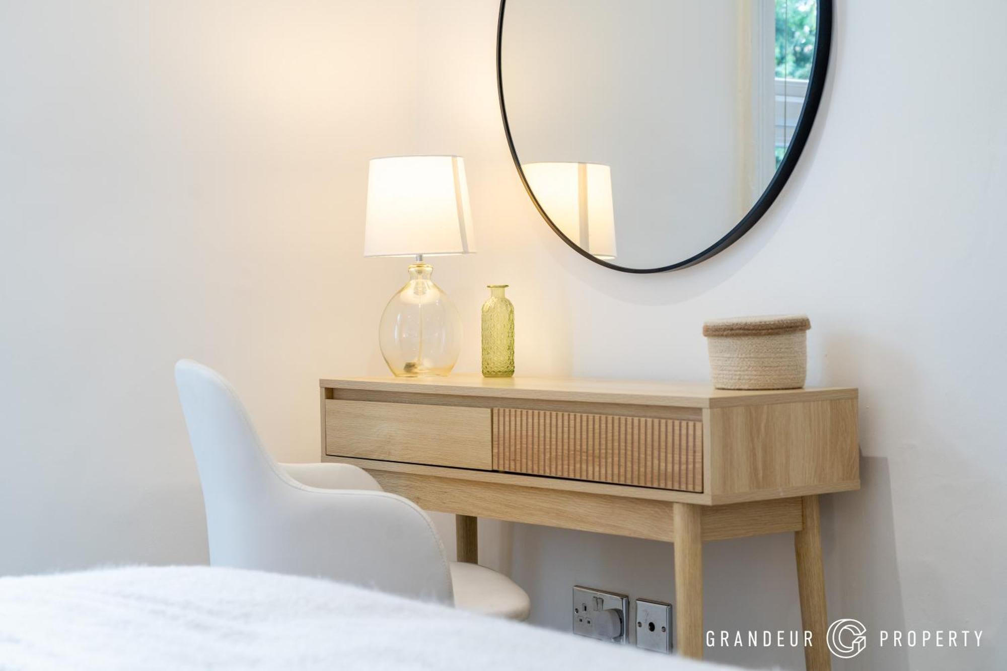 Belmont Retreat By Grandeur