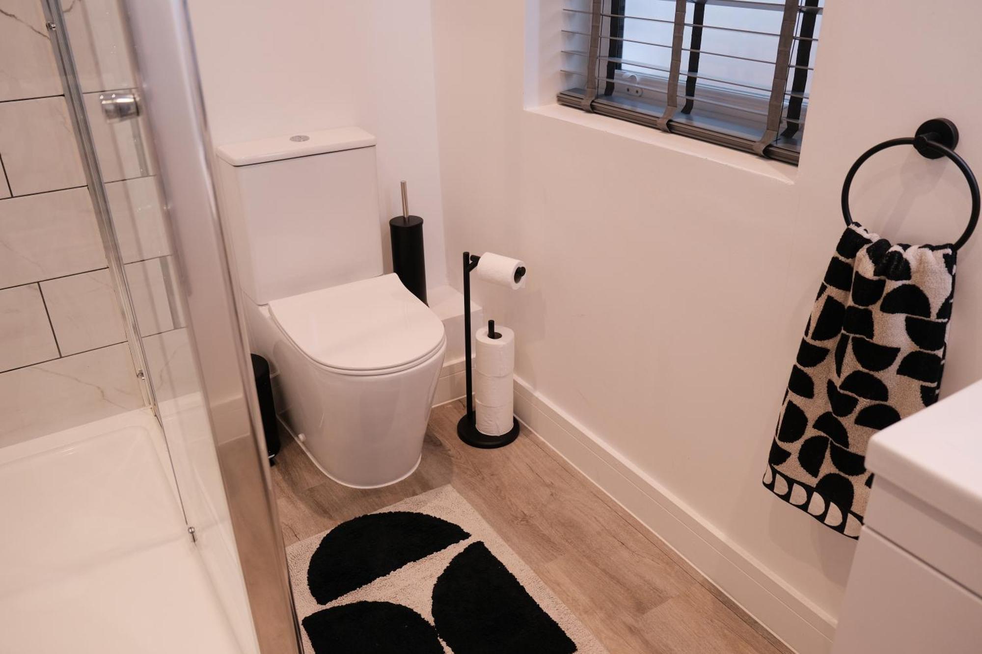 Stylish Luxury Sleeps 4 - Apartment *