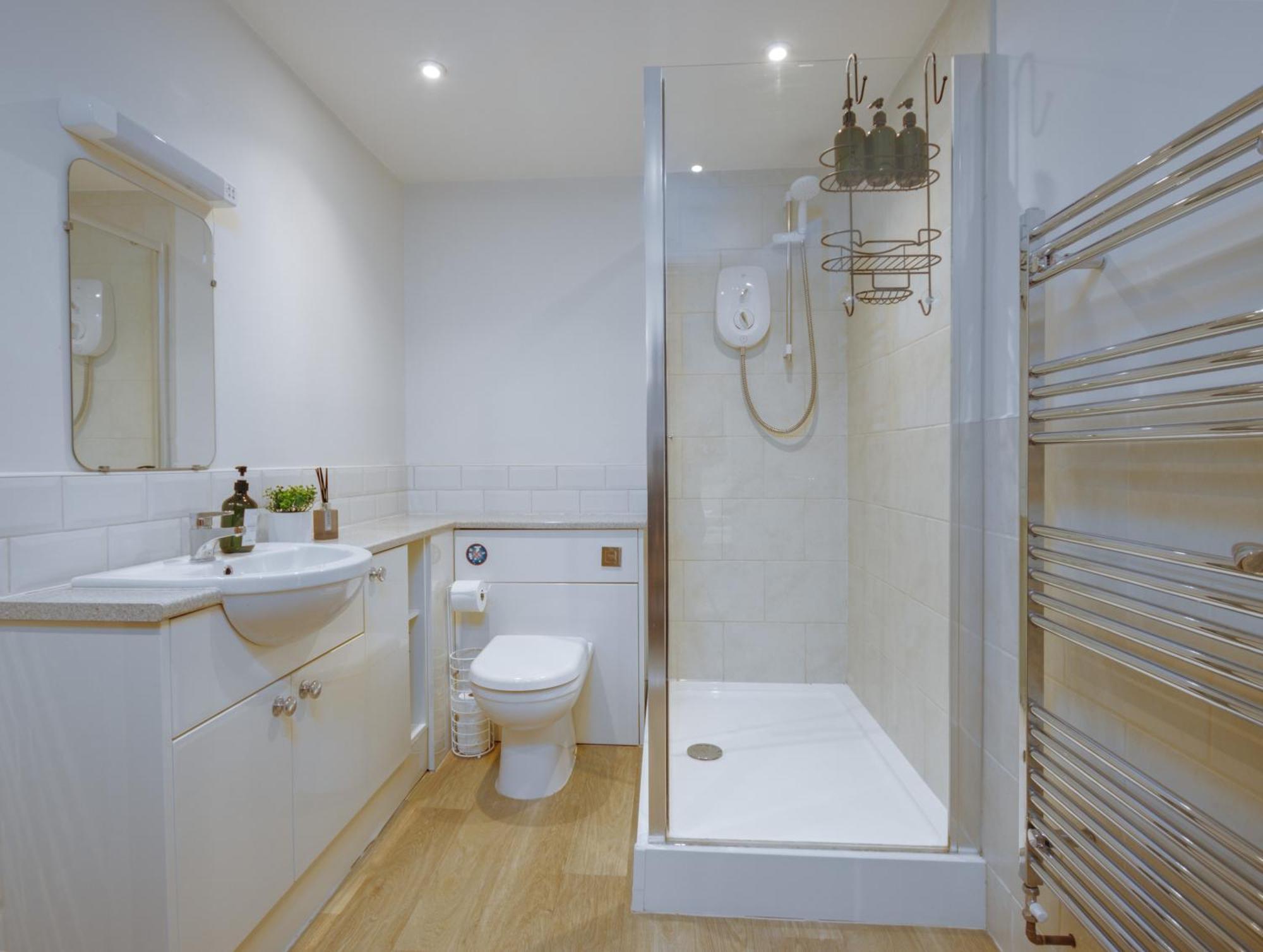 Detached House, Amazing Views, Driveway Parking Southampton