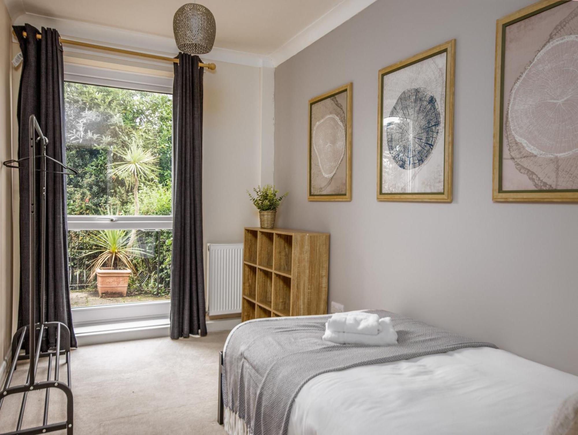Detached House, Amazing Views, Driveway Parking Casa de férias Southampton