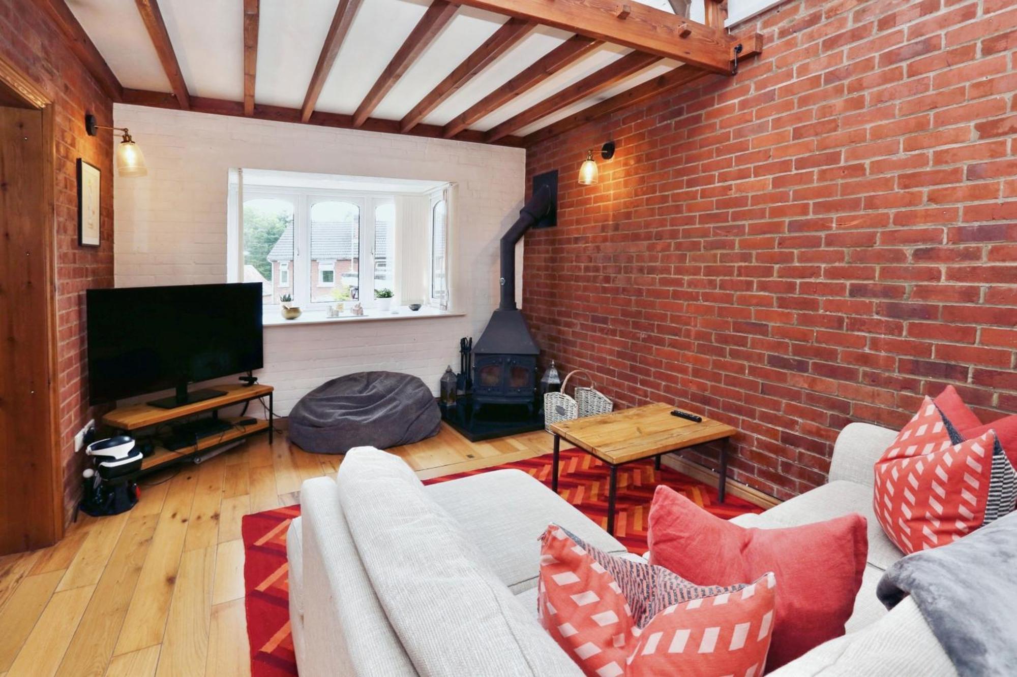 Quirky With Character Features Holiday home *