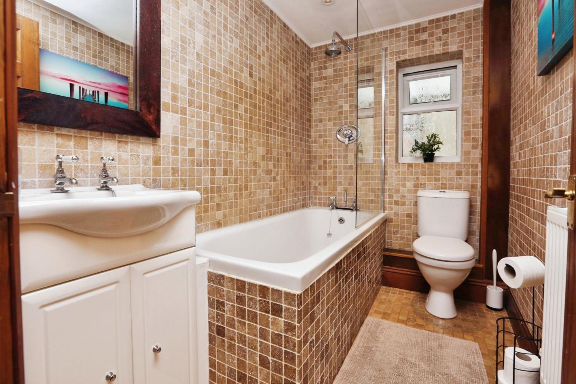 Quirky With Character Features * Southampton
