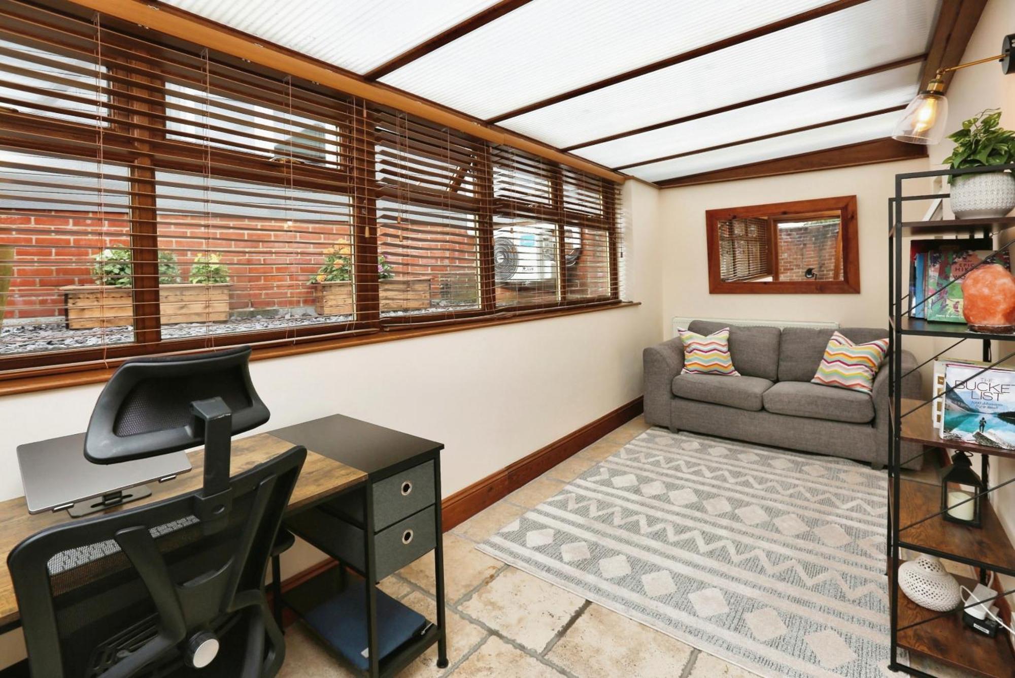 Quirky With Character Features * Southampton