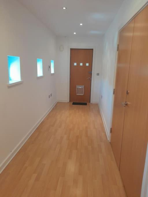 Centre With Parking Apartment