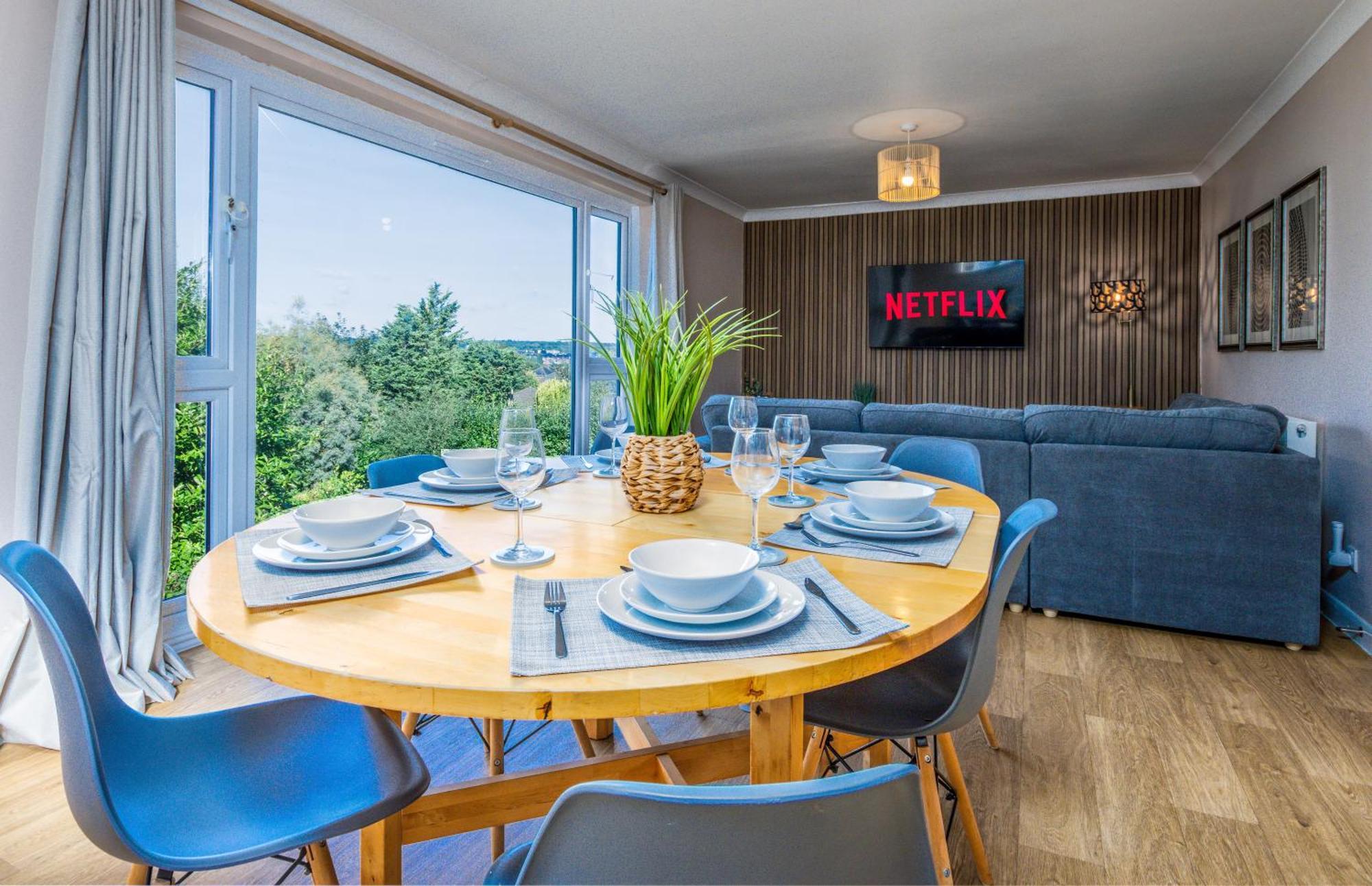 Detached House, Amazing Views, Driveway Parking Casa de férias *