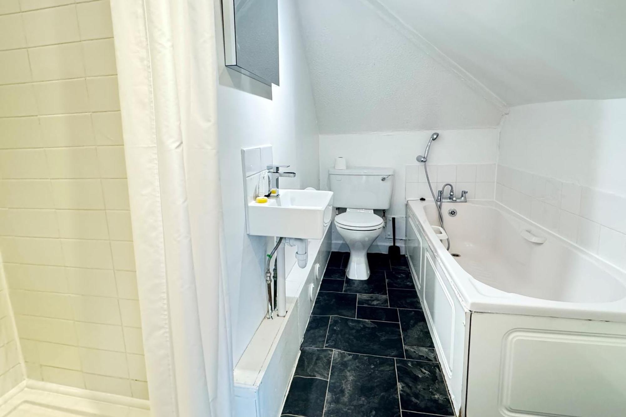 Westridge Apartment