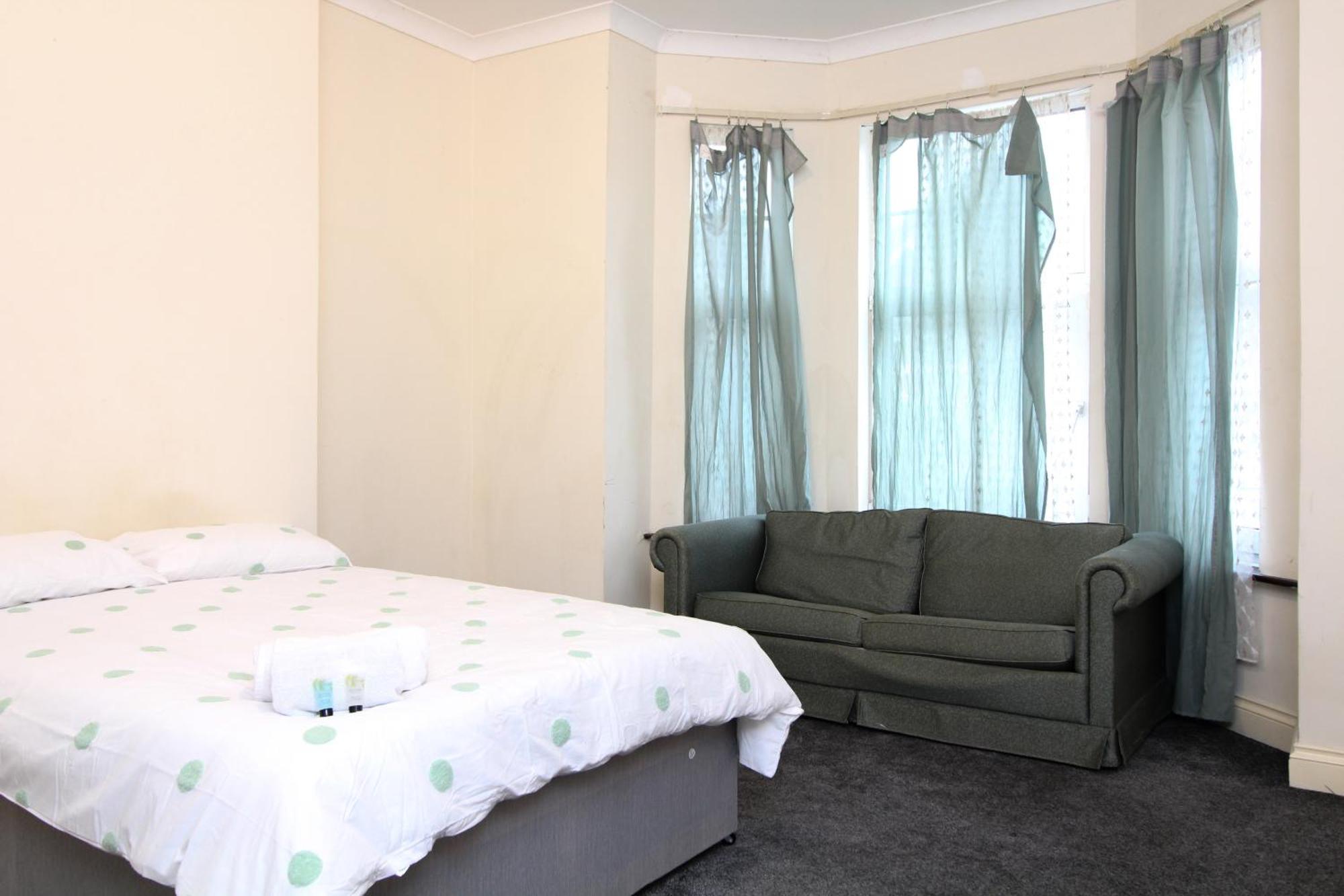 Centrally Located Double Southampton