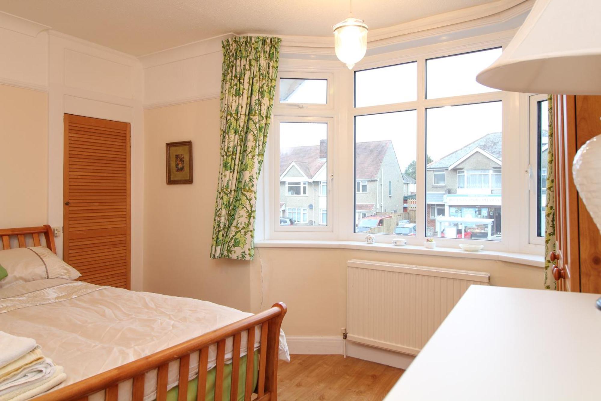 Guest house Regents Park Road Master