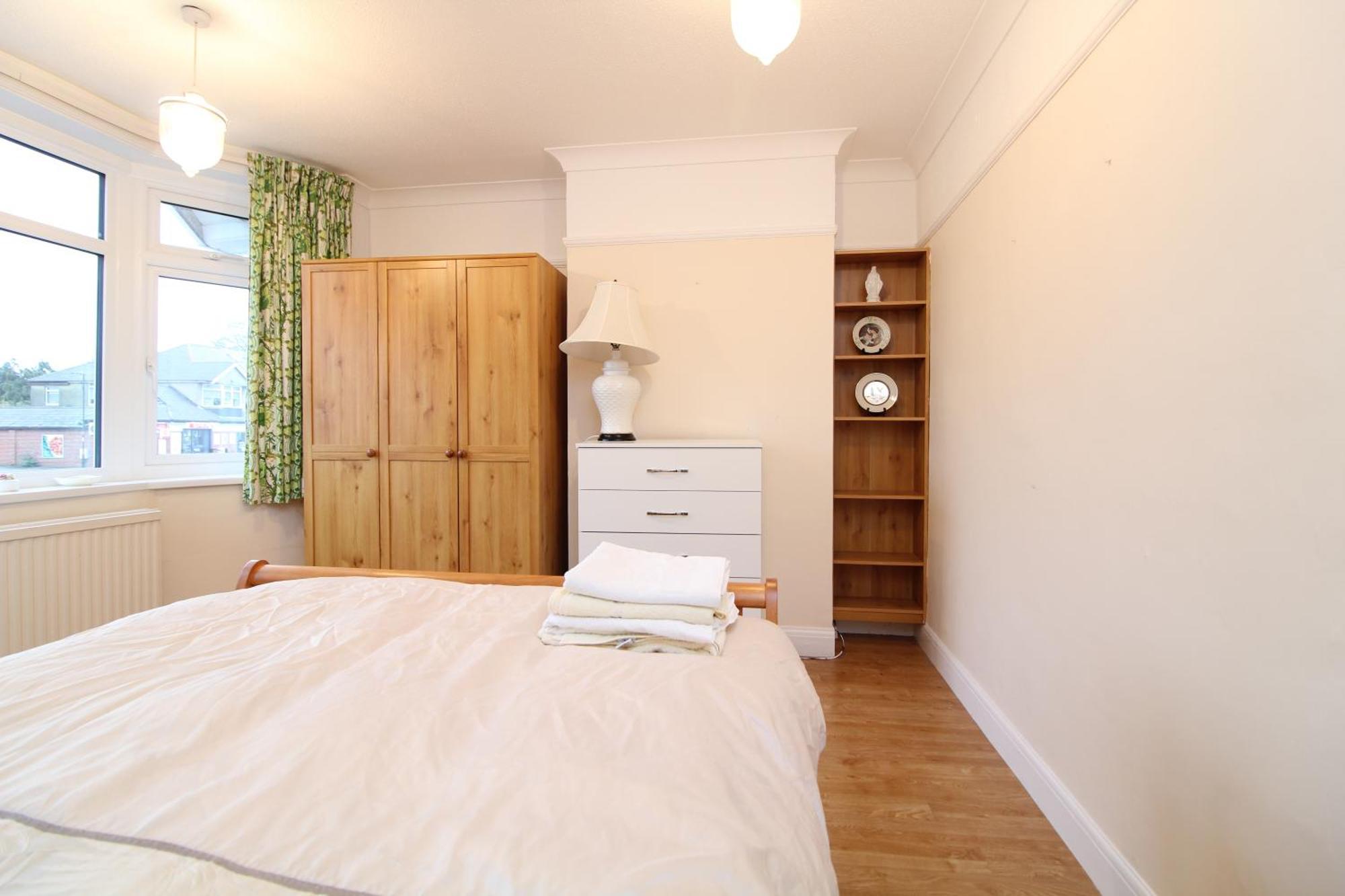 Guest house Regents Park Road Master