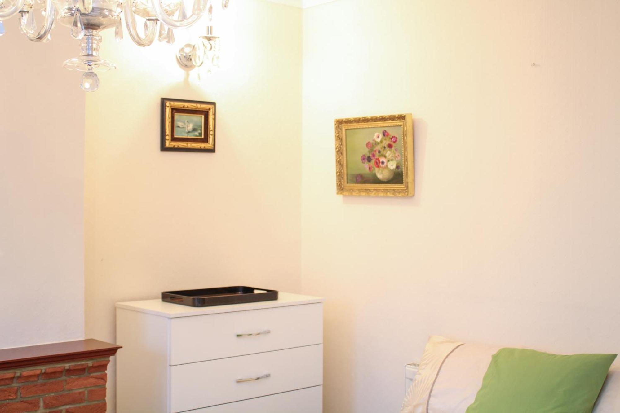 Regents Park Road Master Guest house *