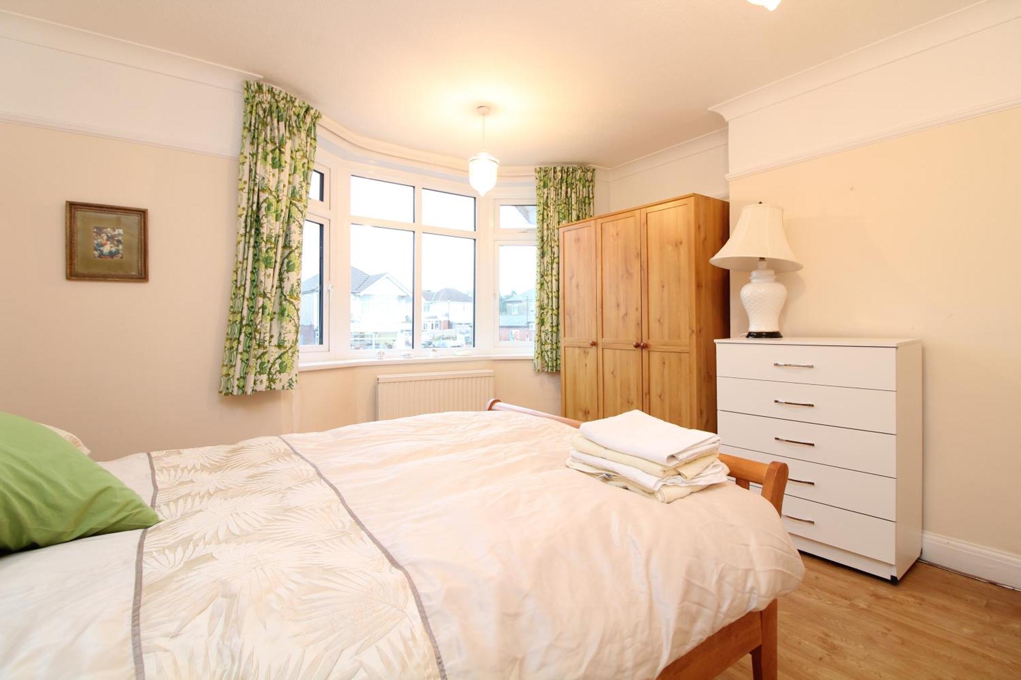 Guest house Regents Park Road Master