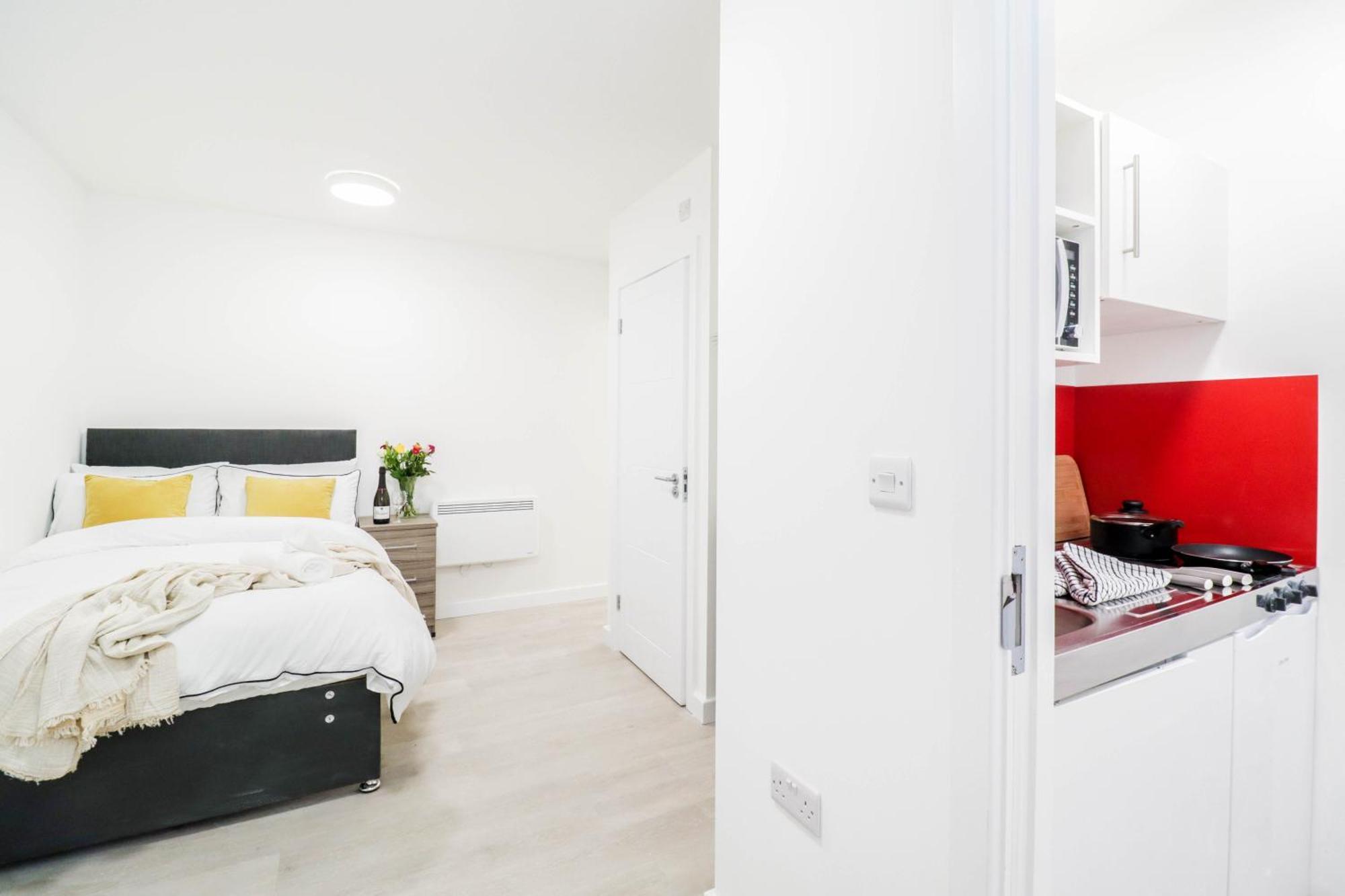 Compact & Bright Flats! Comfortable *