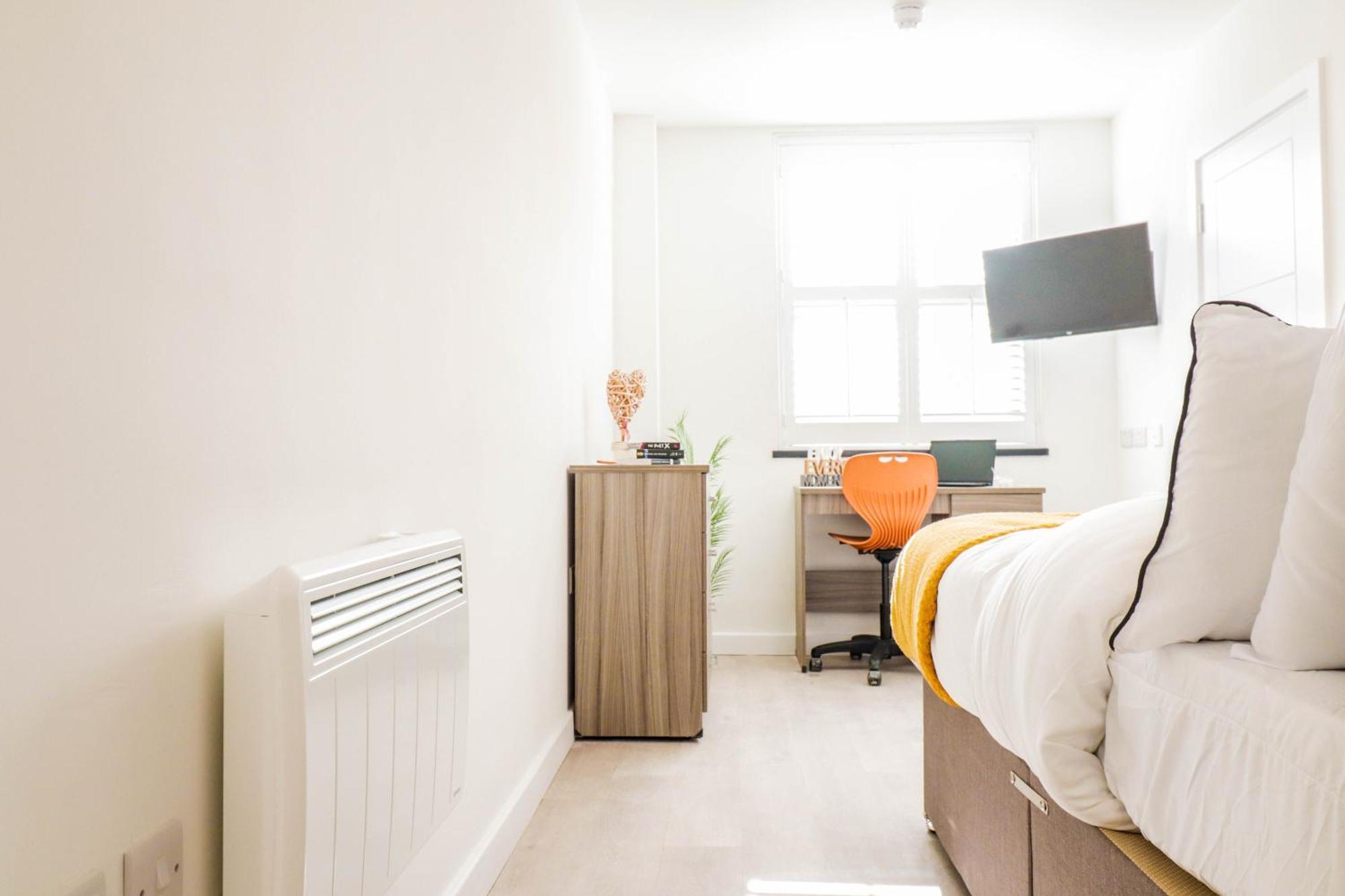 Compact & Bright Flats! Comfortable *