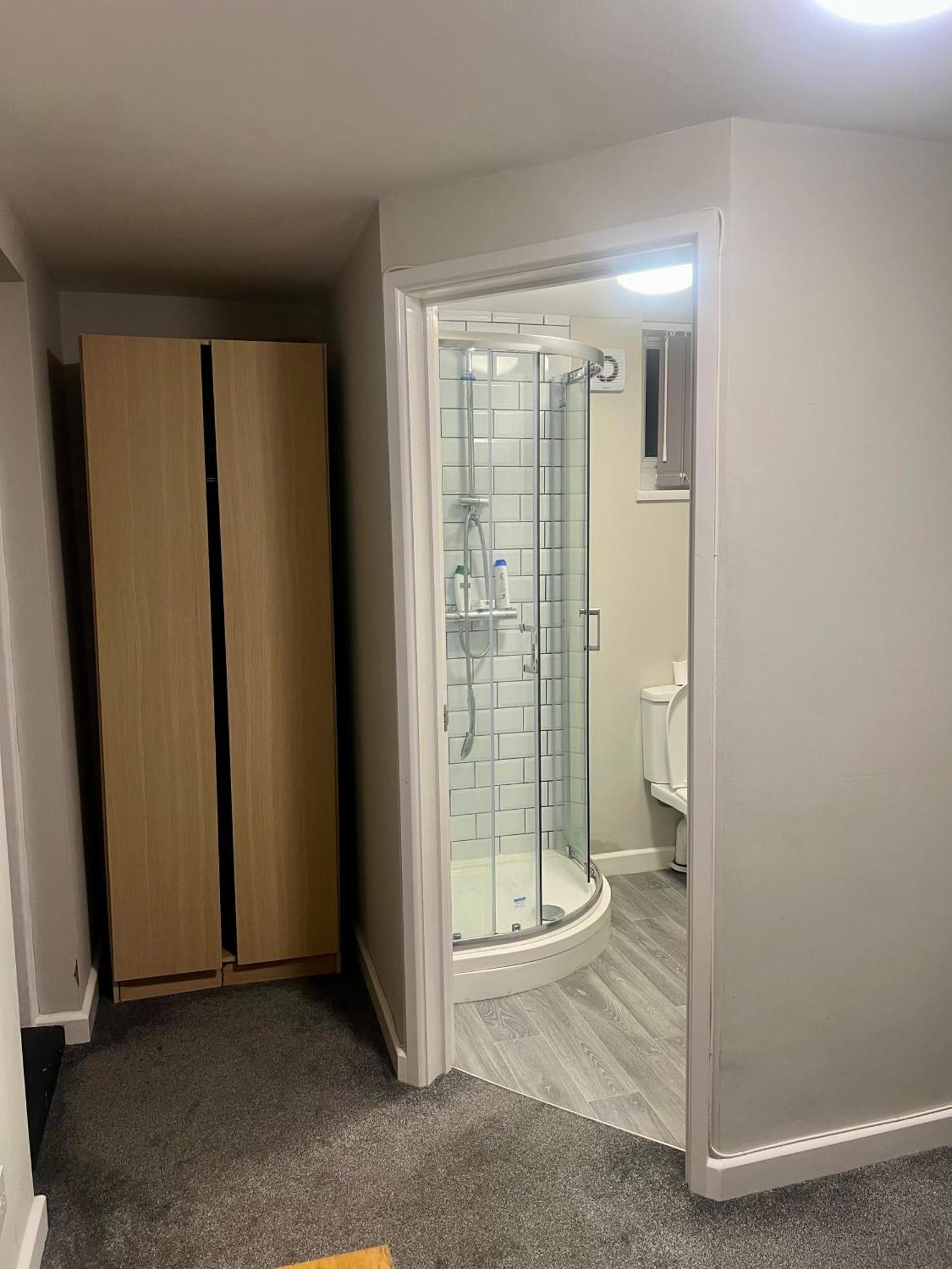 Guest house The Coral Southampton, Family Rooms, Suitable For Contractors *