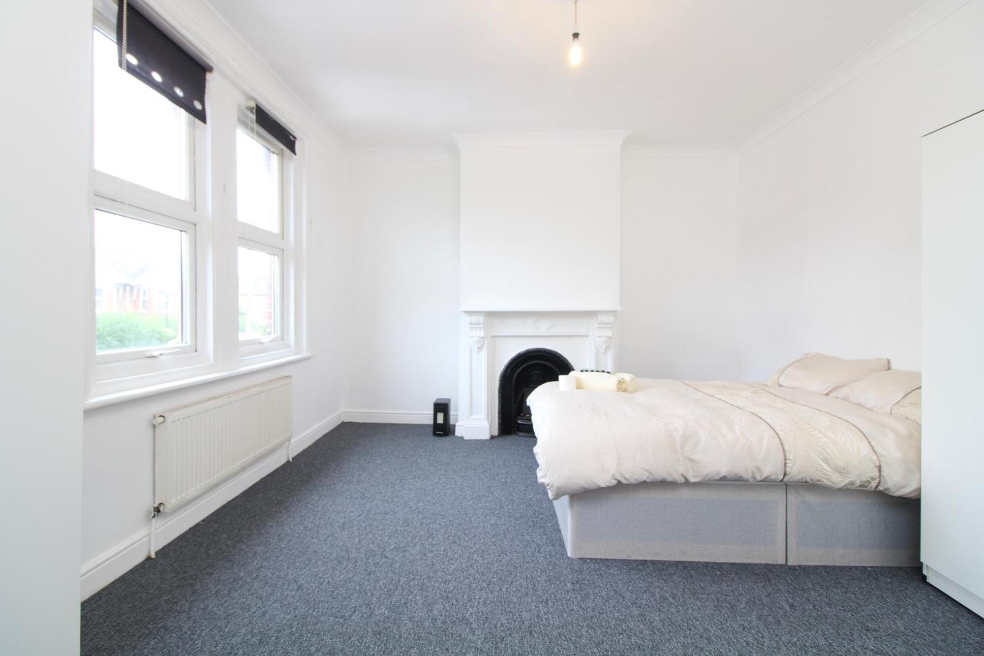 Cosy In Stafford Road *