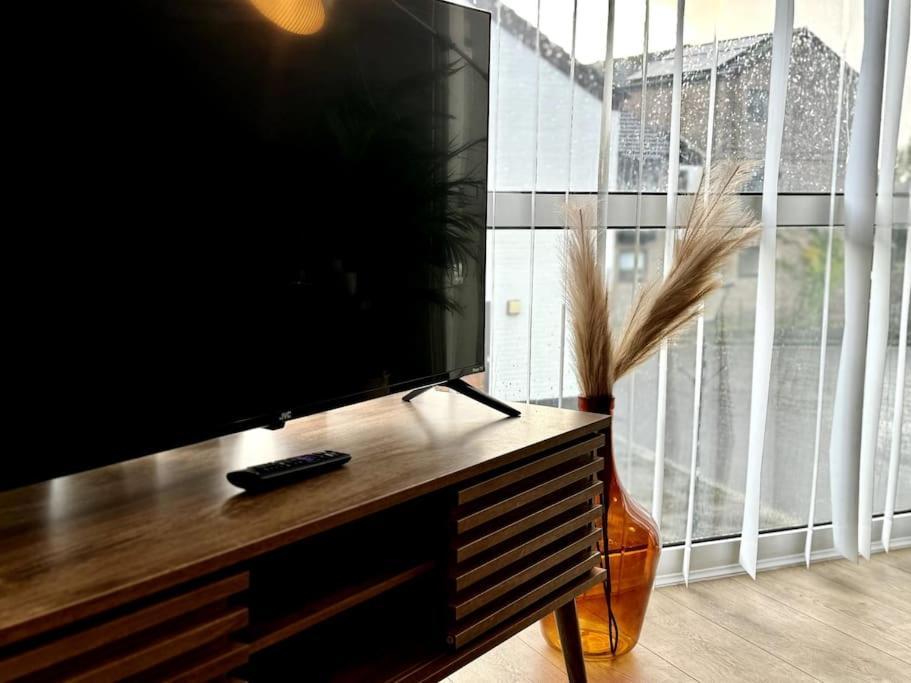 Boho Modern Entire House In * Southampton