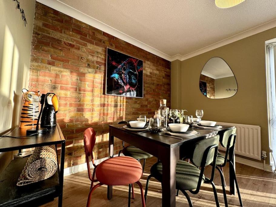 Boho Modern Entire House In Holiday home