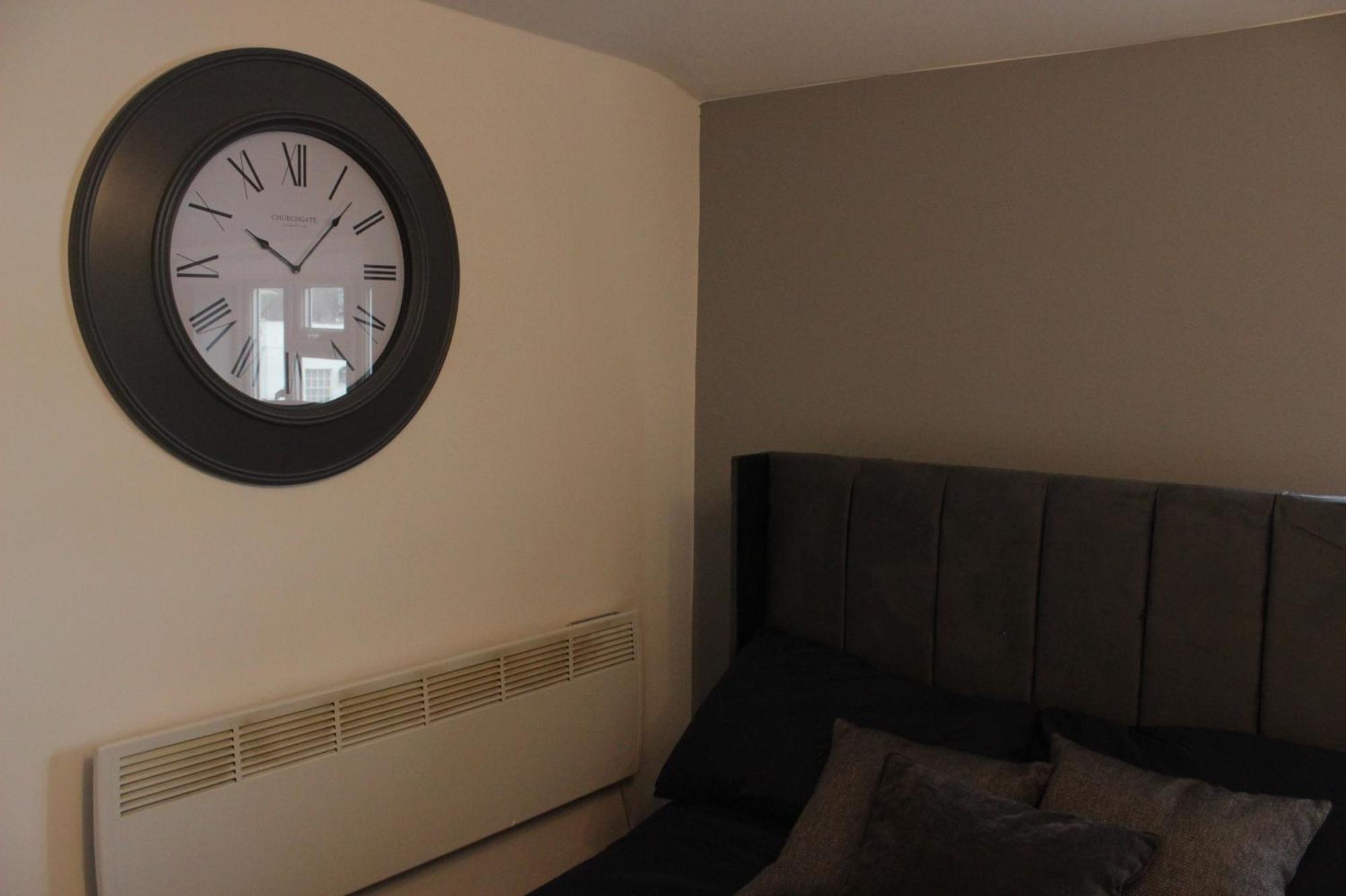Superb Flats In Centre *