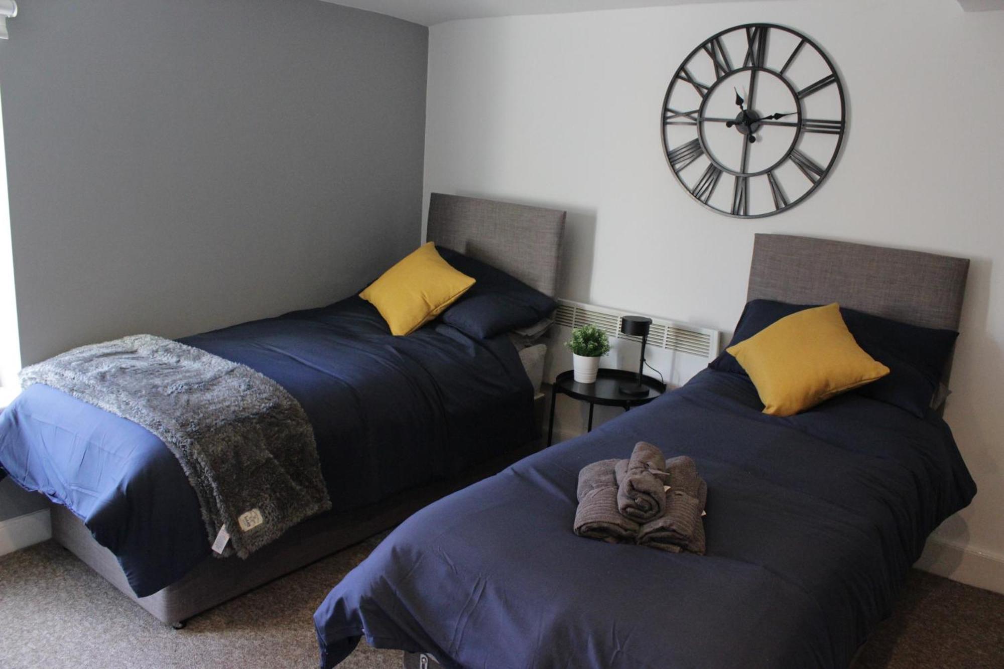 Superb Flats In Centre *