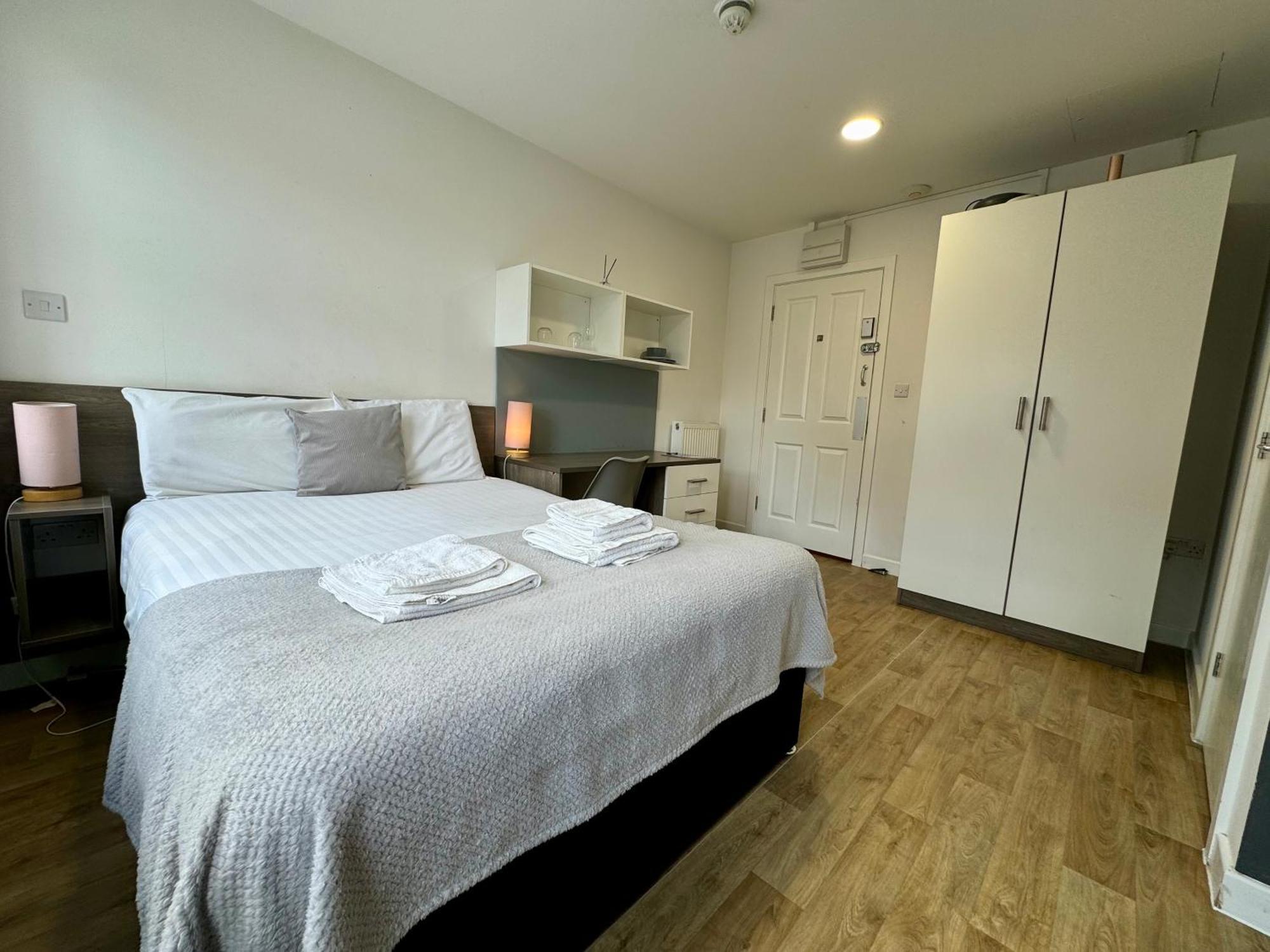 Ps Aparthotel