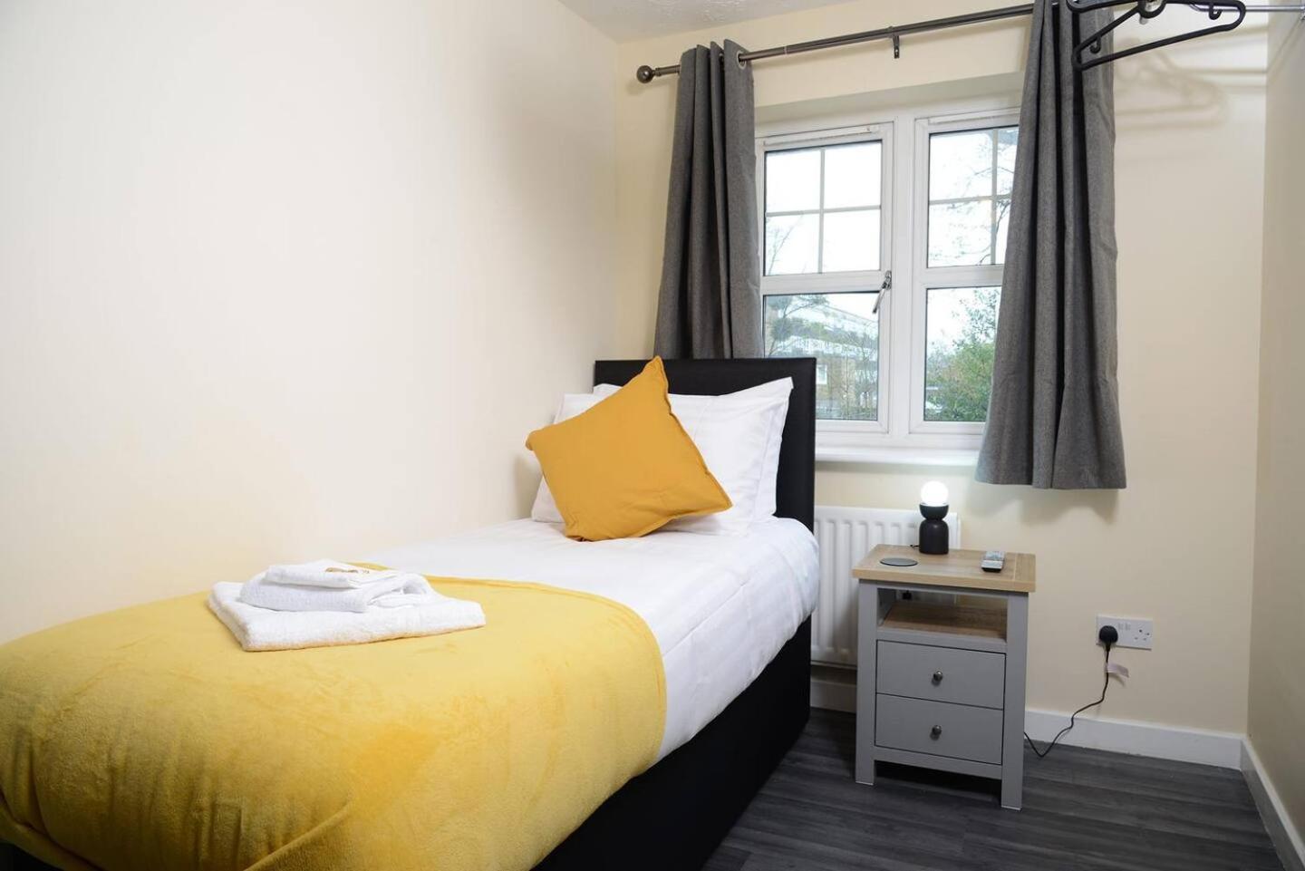 West With Workspace And Fast Internet Holiday home *