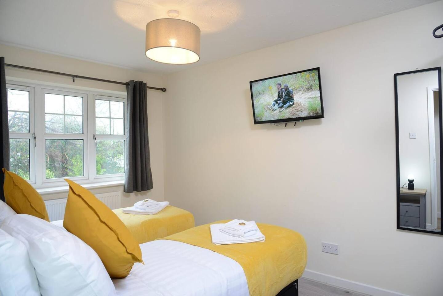West With Workspace And Fast Internet * Southampton