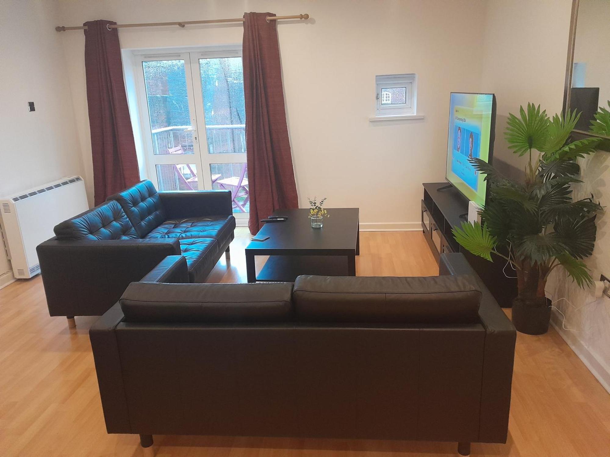 Centre With Parking Apartment *