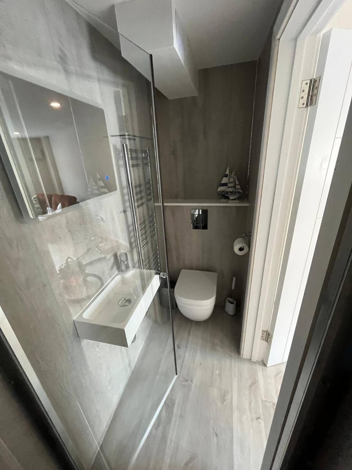 Apartment Retreat - Hot Tub Garden & Pets Welcome Southampton