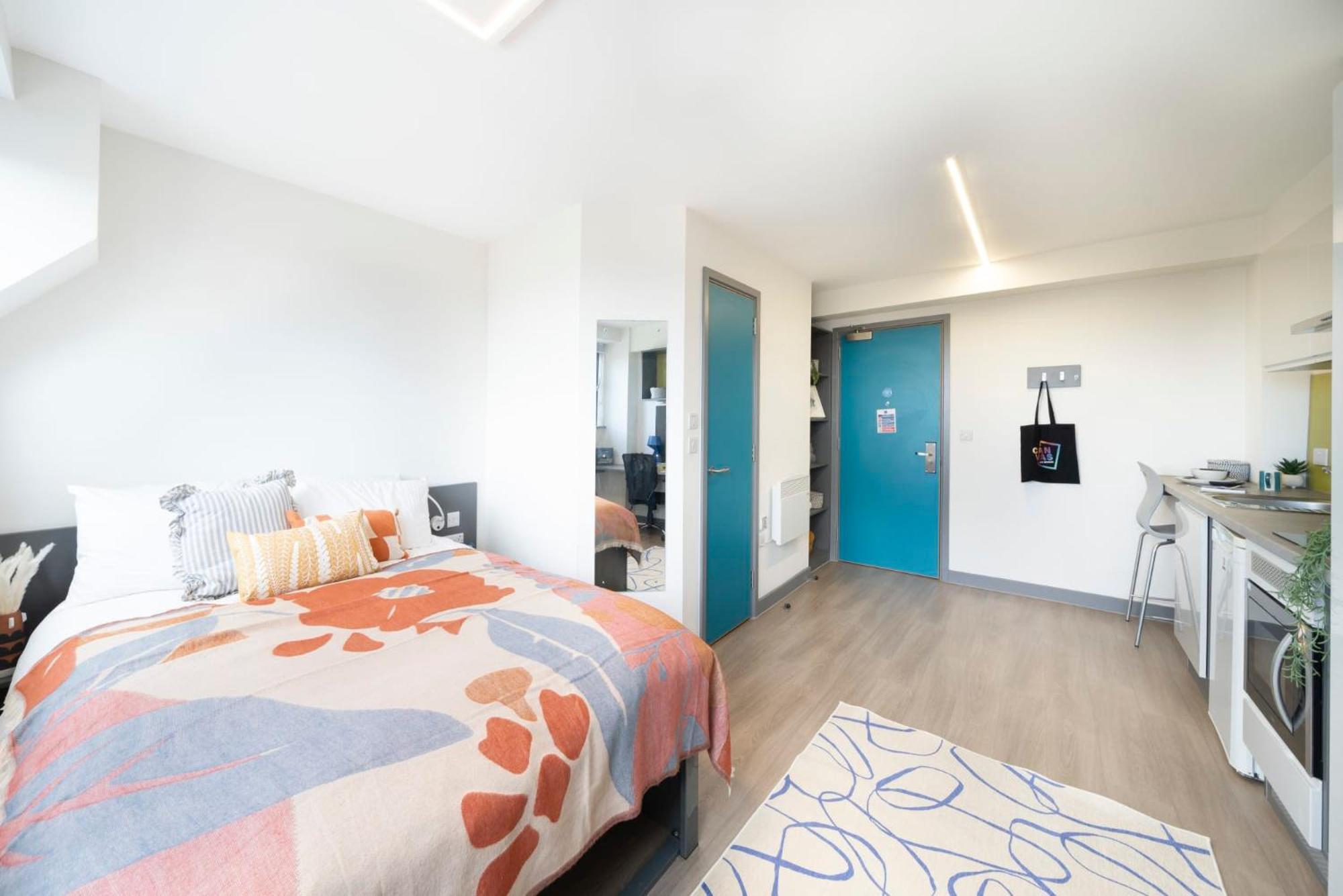 Apartment For Students Only Capital House In Southampton *