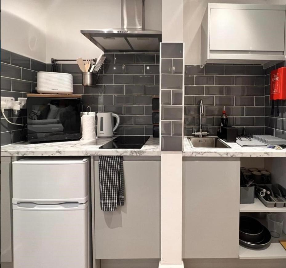 Canal Walk Apartment *