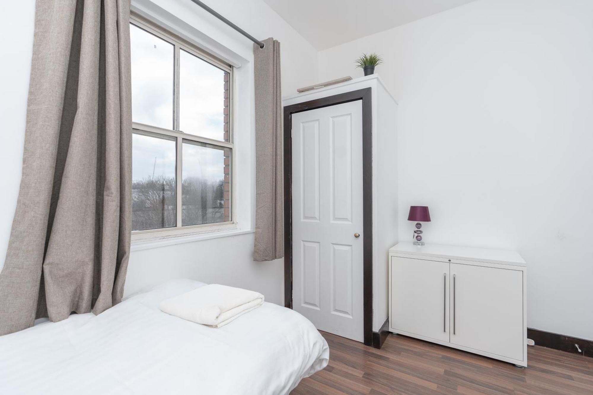 Homely 2-bed Close To Centre Apartment Southampton