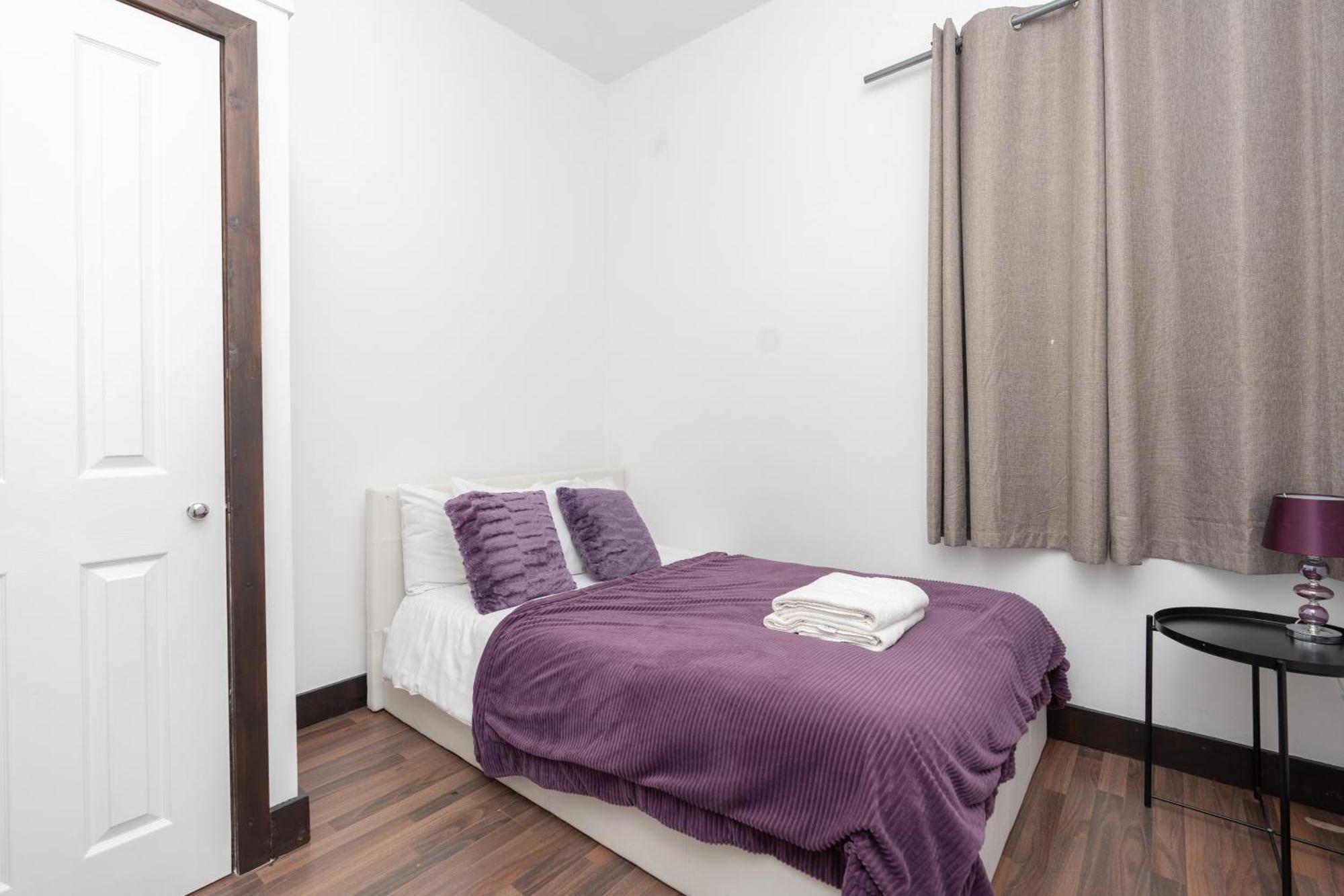 Homely 2-bed Close To Centre