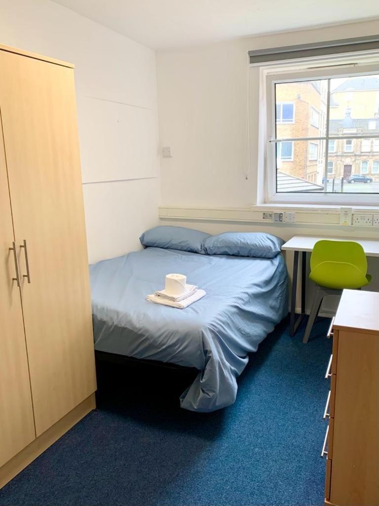 Budget Apartment Southampton