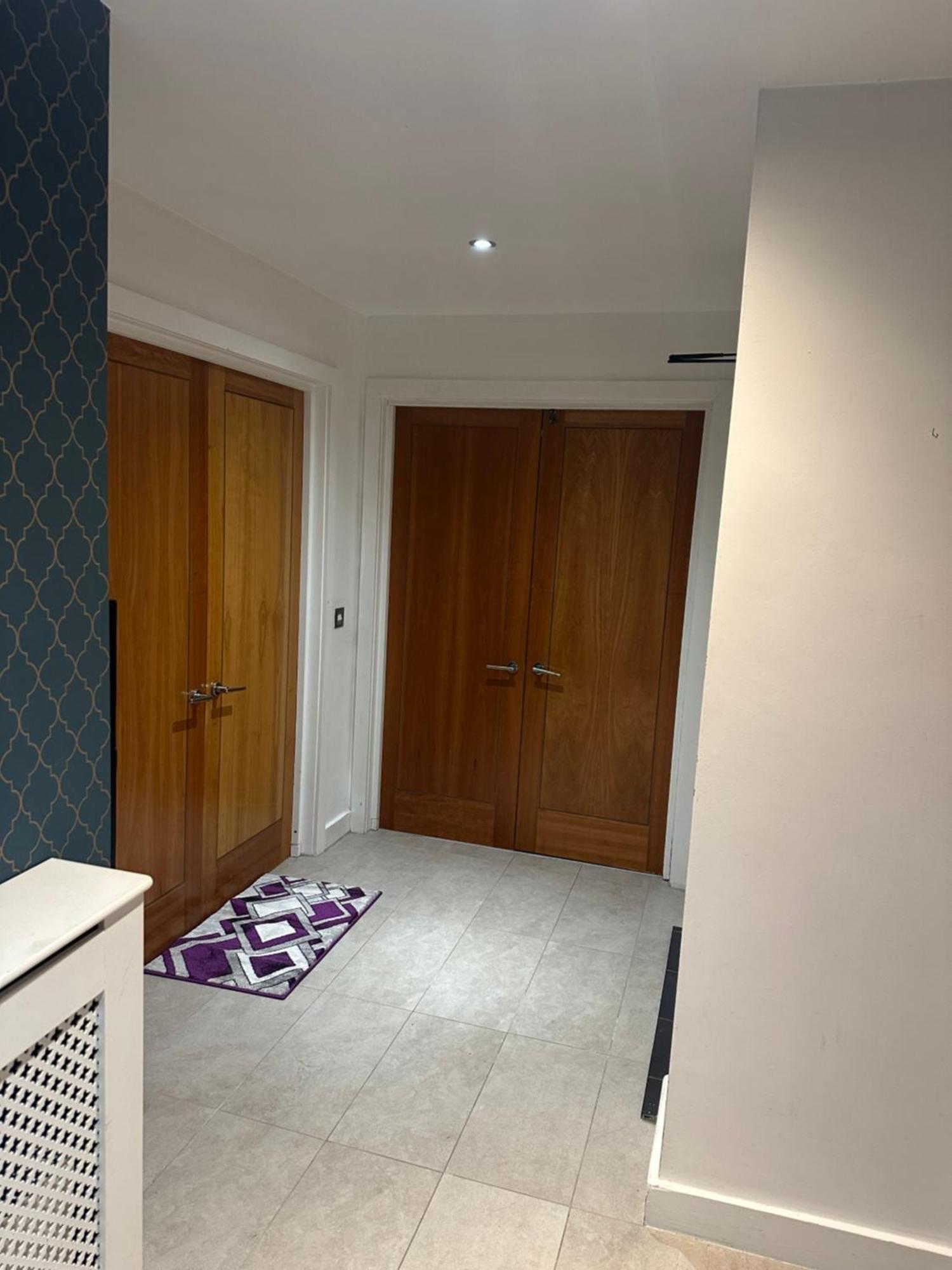 Contractor'S Suite - Free Private Parking And 2 Bath Apartamento *