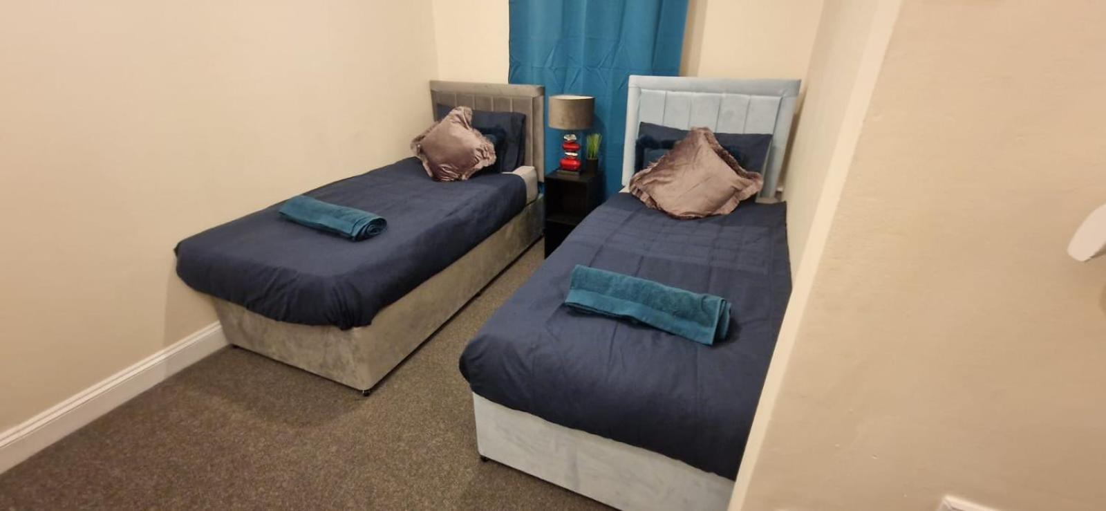 Ocean Village Apartments W Parking * Southampton