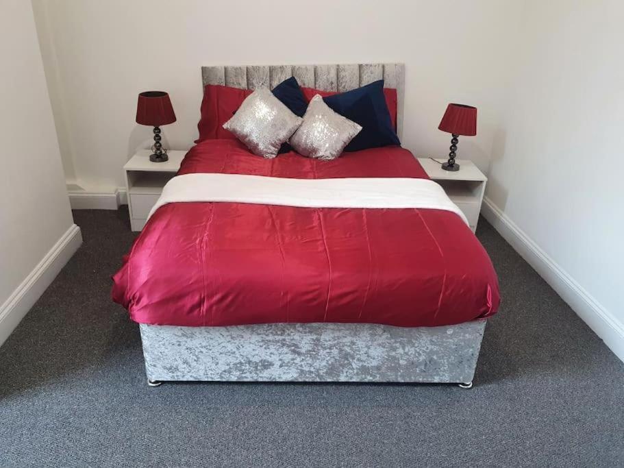 Apartment Ocean Village 6beds 3 Bedroom W Parking Southampton