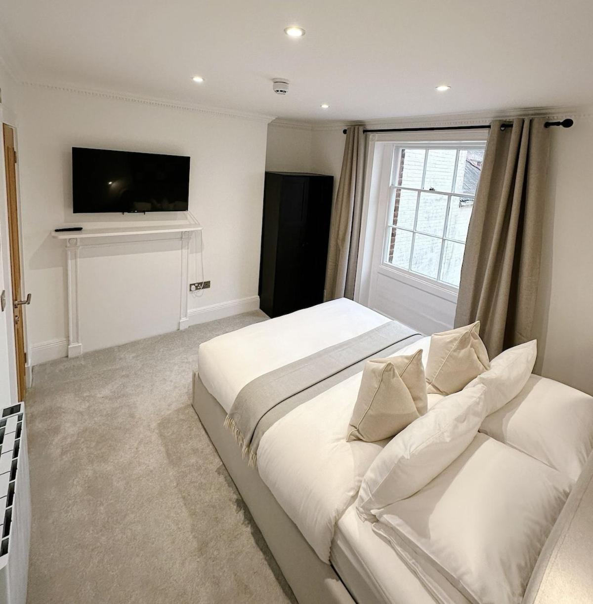Apartamento Luxurious With Free Parking