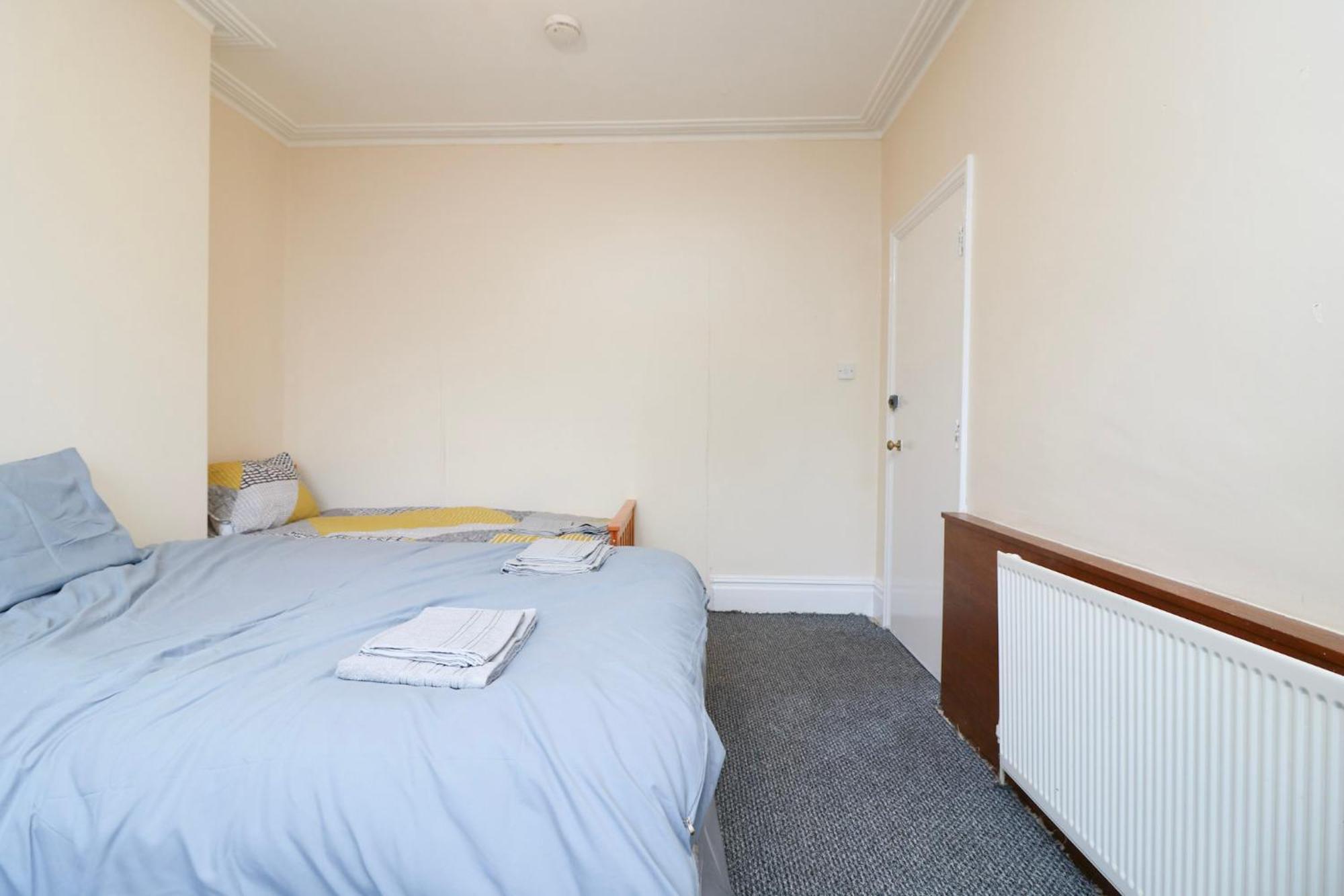 Mayflower Road 1 Guest house