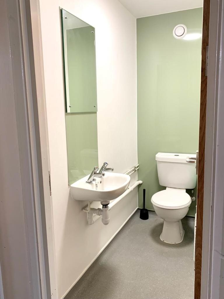 Apartment Budget *