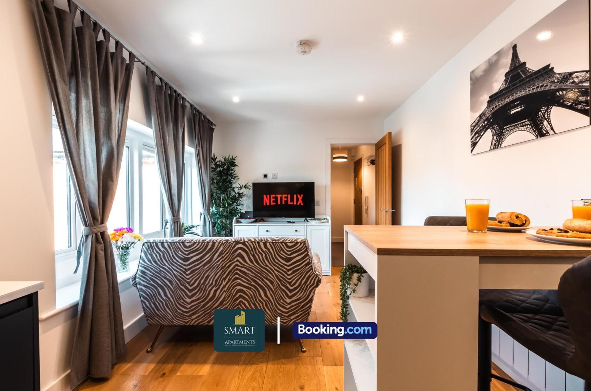 Apartment One Cosy Bedroom By Smart Short Lets & Serviced With Free Wifi