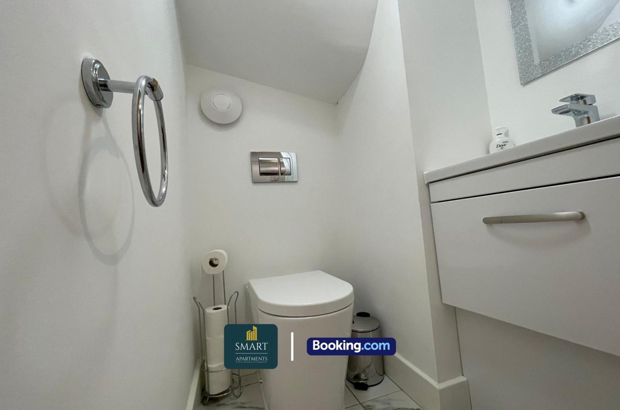One Cosy Bedroom By Smart Short Lets & Serviced With Free Wifi Apartment