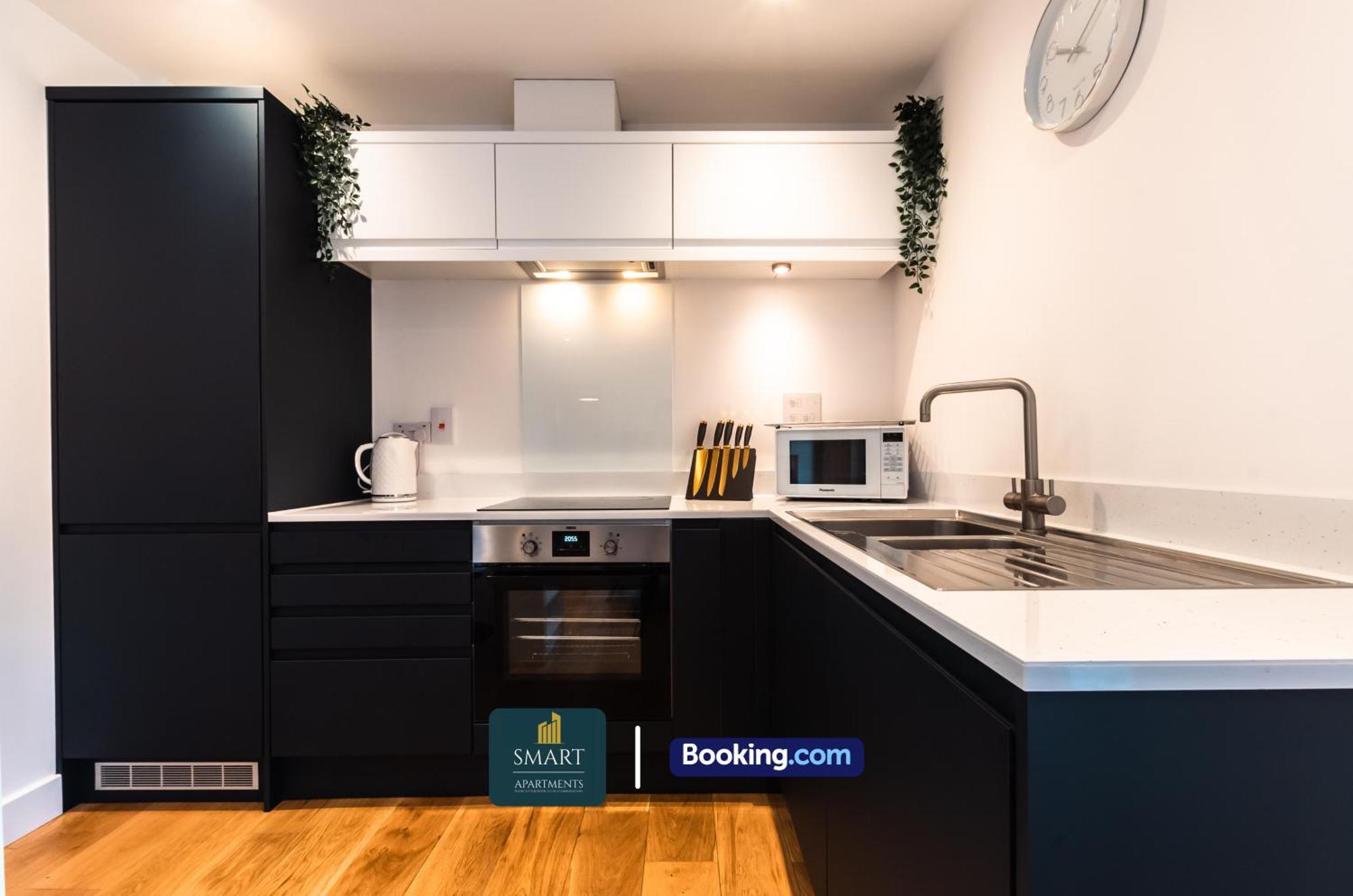 Apartment One Cosy Bedroom By Smart Short Lets & Serviced With Free Wifi