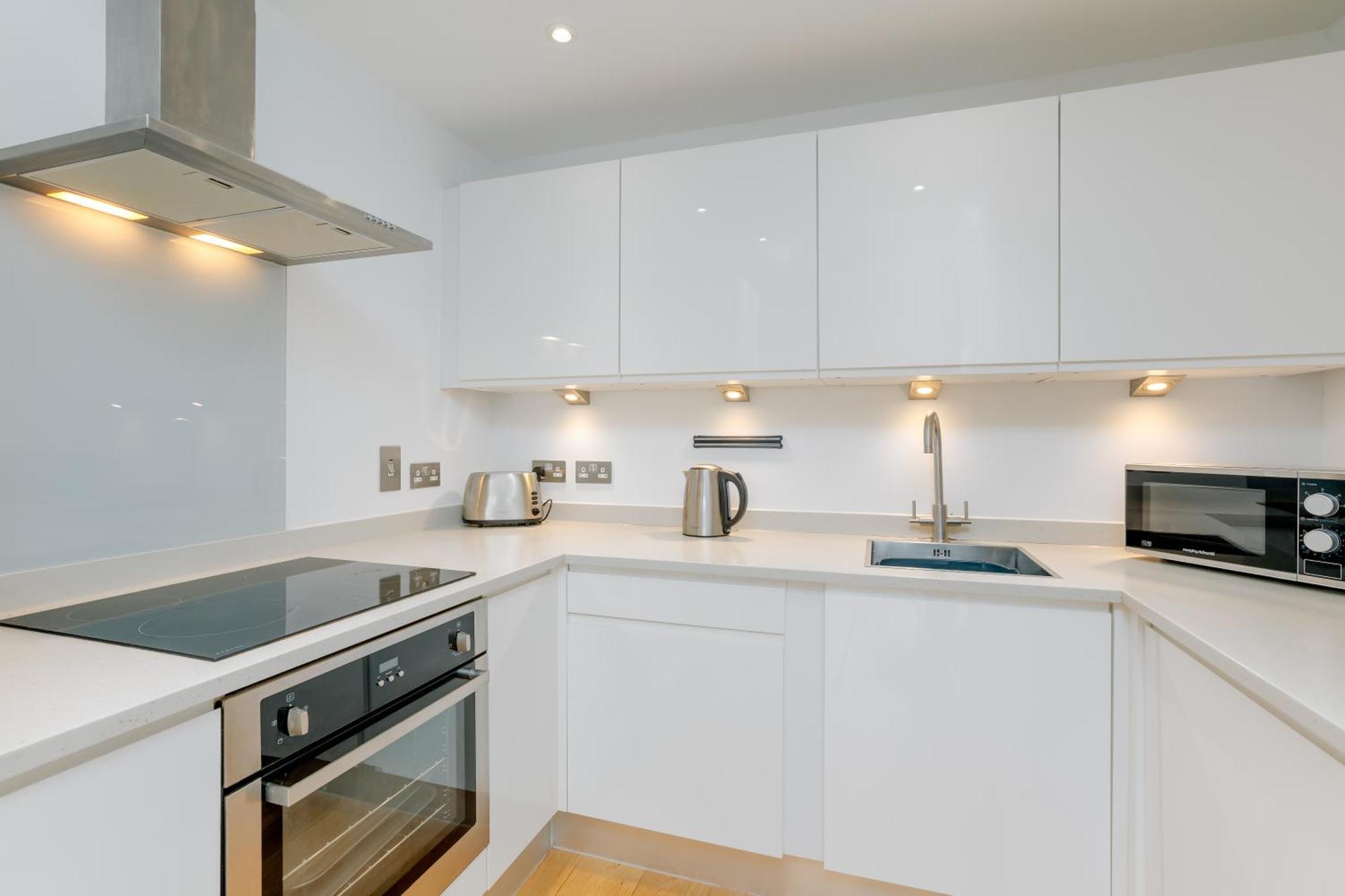 Apartment Starhost Residences - Spacious 1-bed In Ocean Village Southampton
